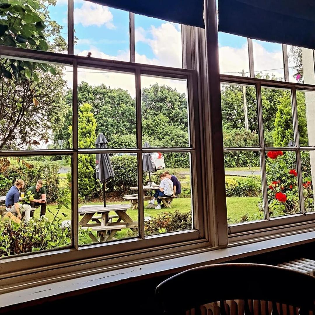 The Mortimer Arms (Adults Only) Romsey Eksteriør billede